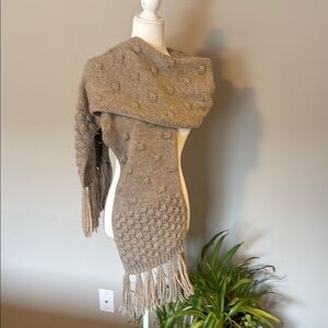 Echo‎ Chunky Knit Beige Scarf with Fringe extra long Taupe/mushroom 10”x100”